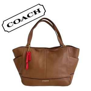 LIKE NEW COACH Park Leather Carrie Tote Bag